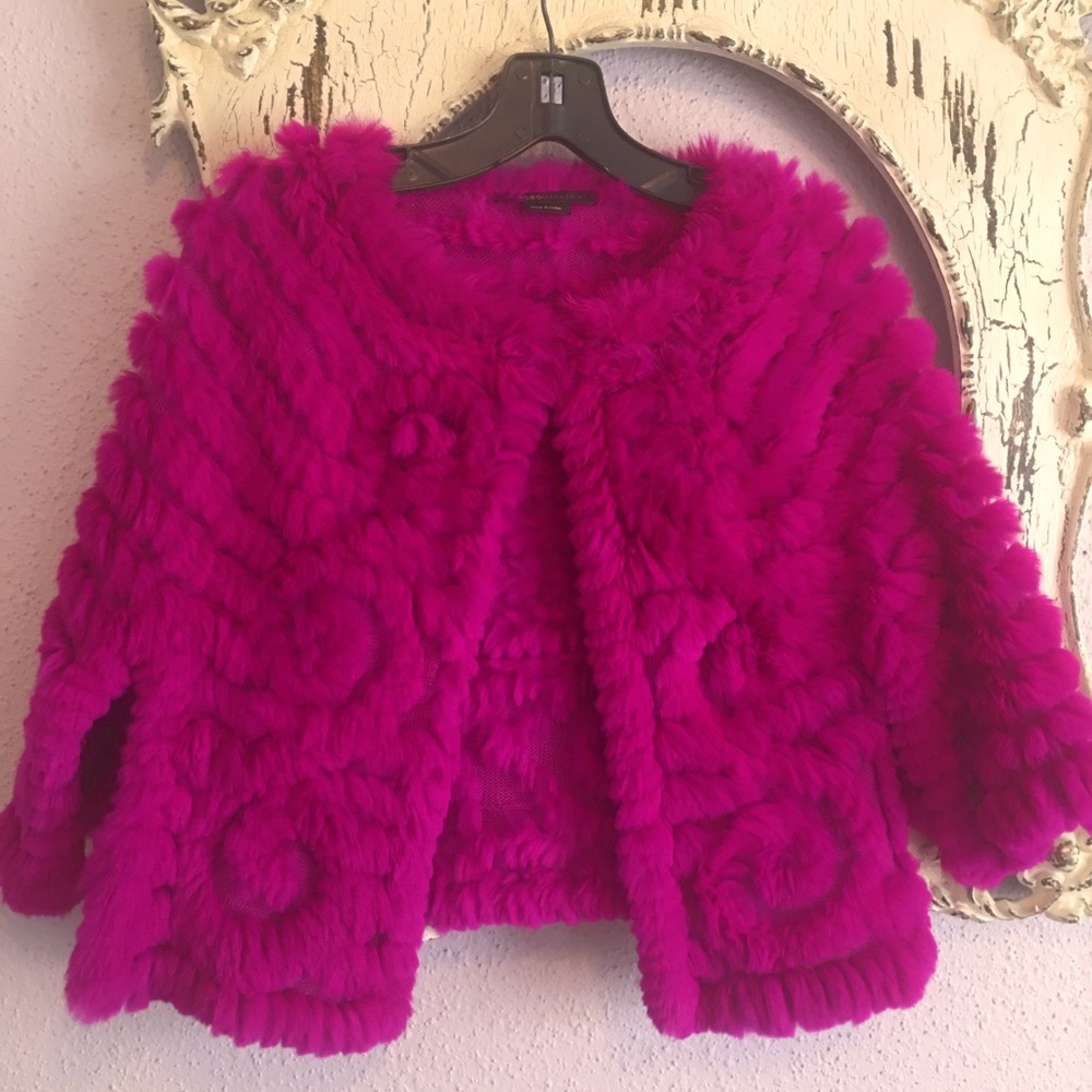BCBGMAXAZRIA Pink Fur Capelet M/L